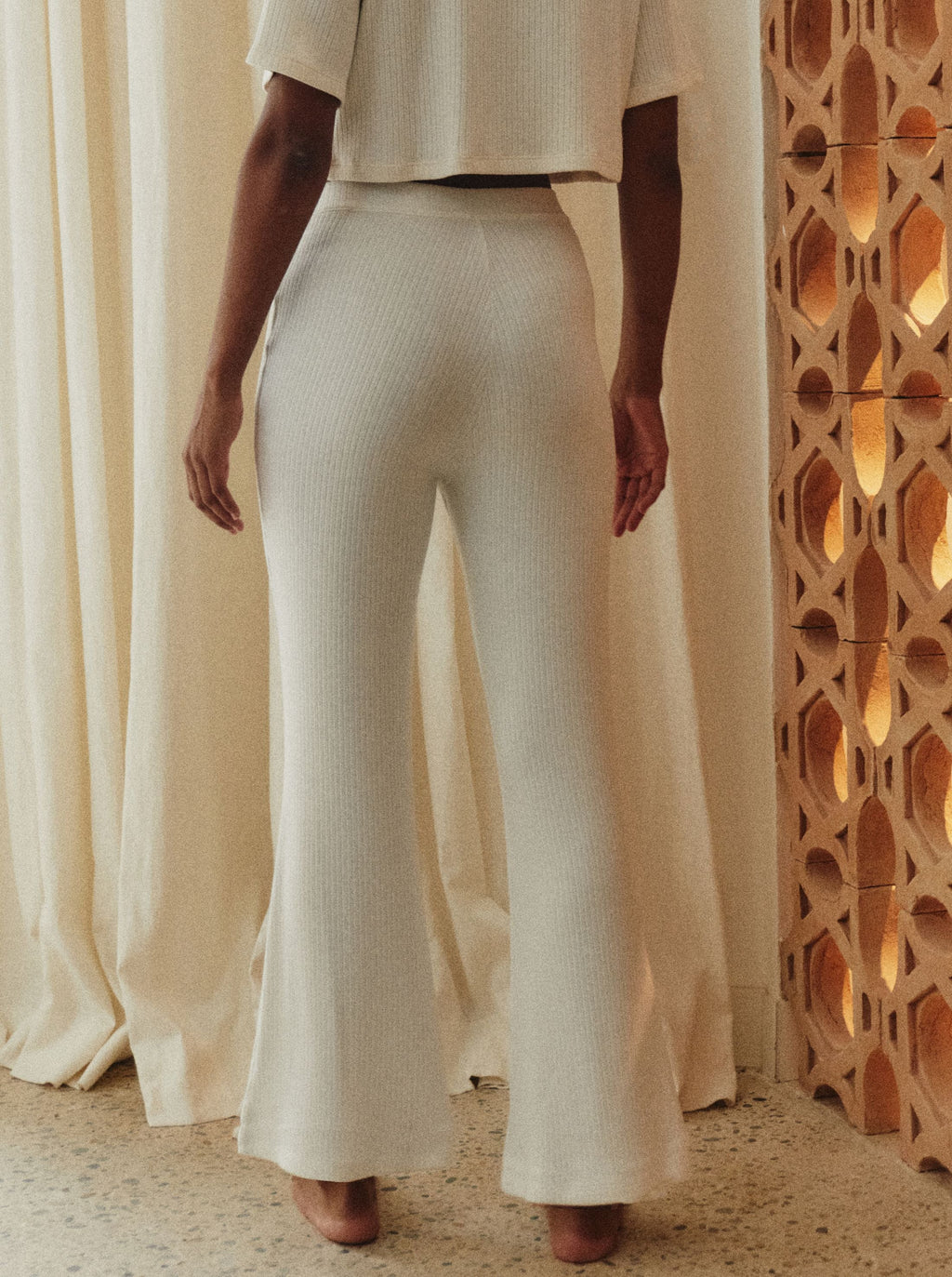 Easy Pearly Lines cream pants