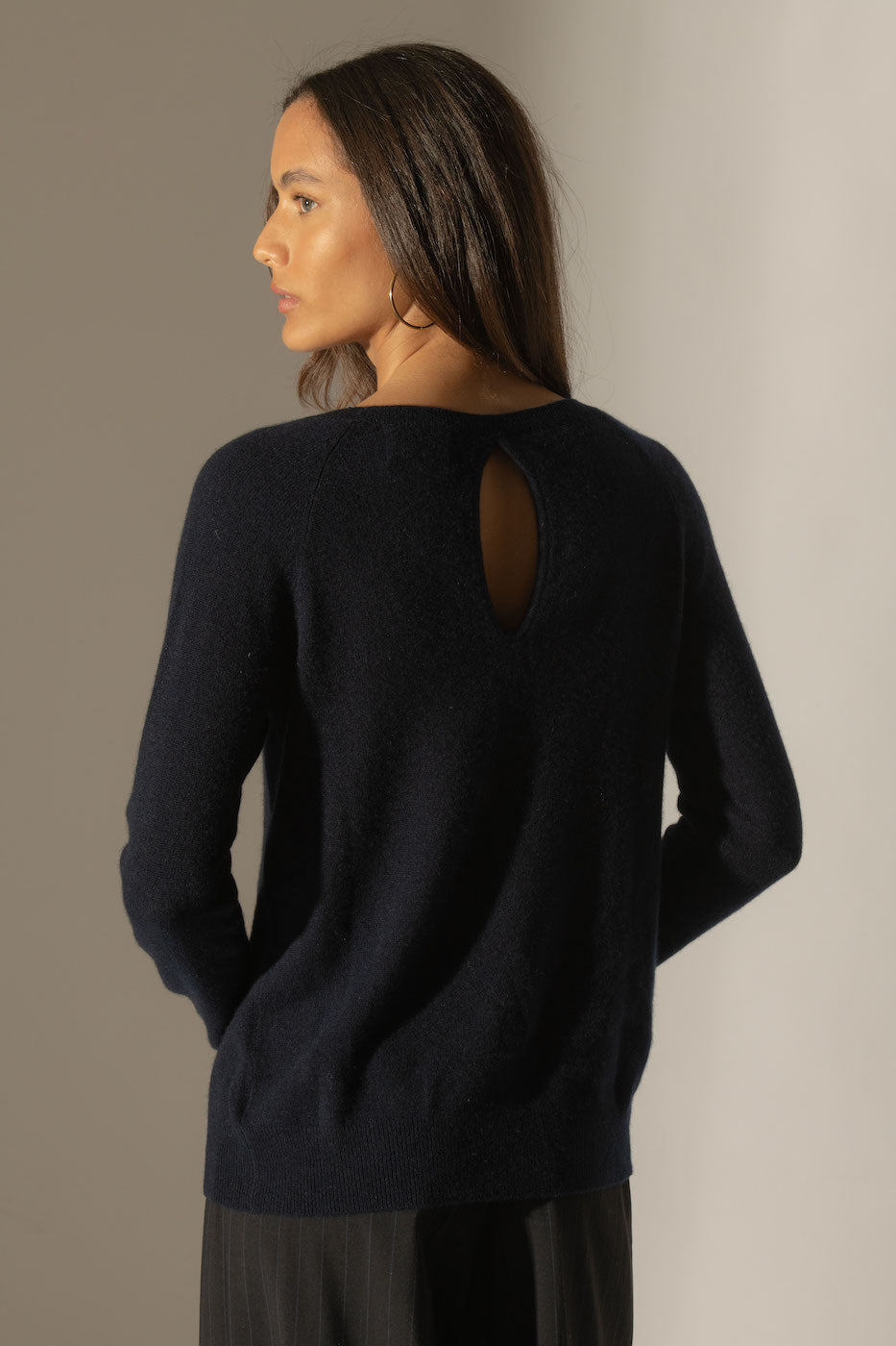 Jersey Cuello Barco Espalda Gota Leslie - Marino