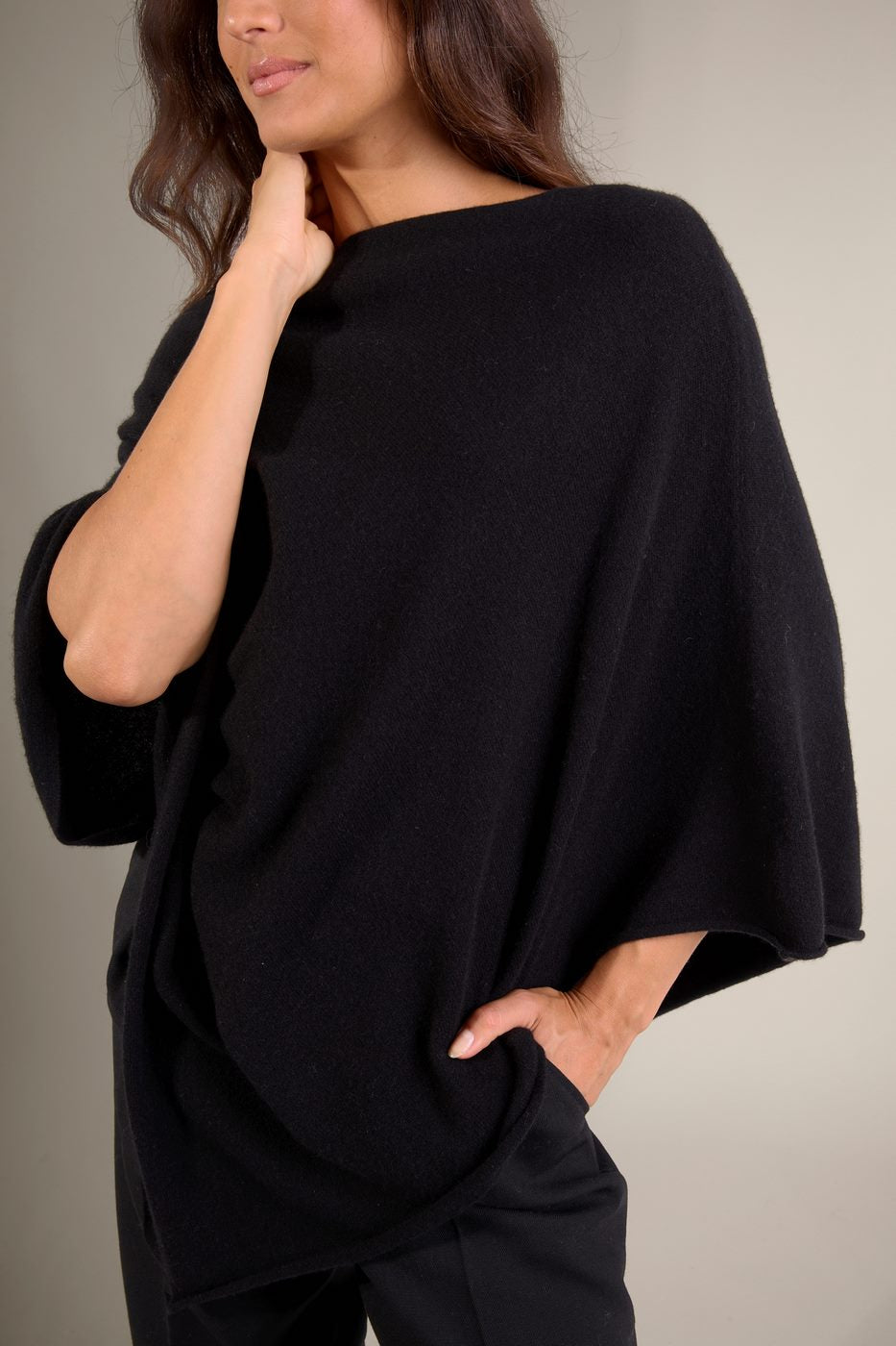 Poncho Tamara - Sort