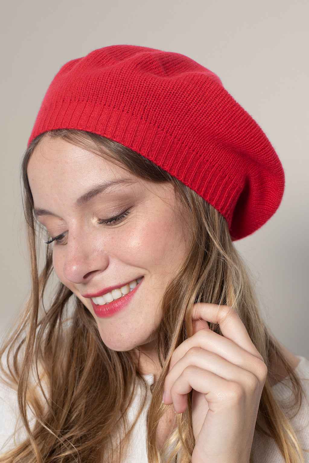 Beret 4-nitkowy Cloe – Czerwony