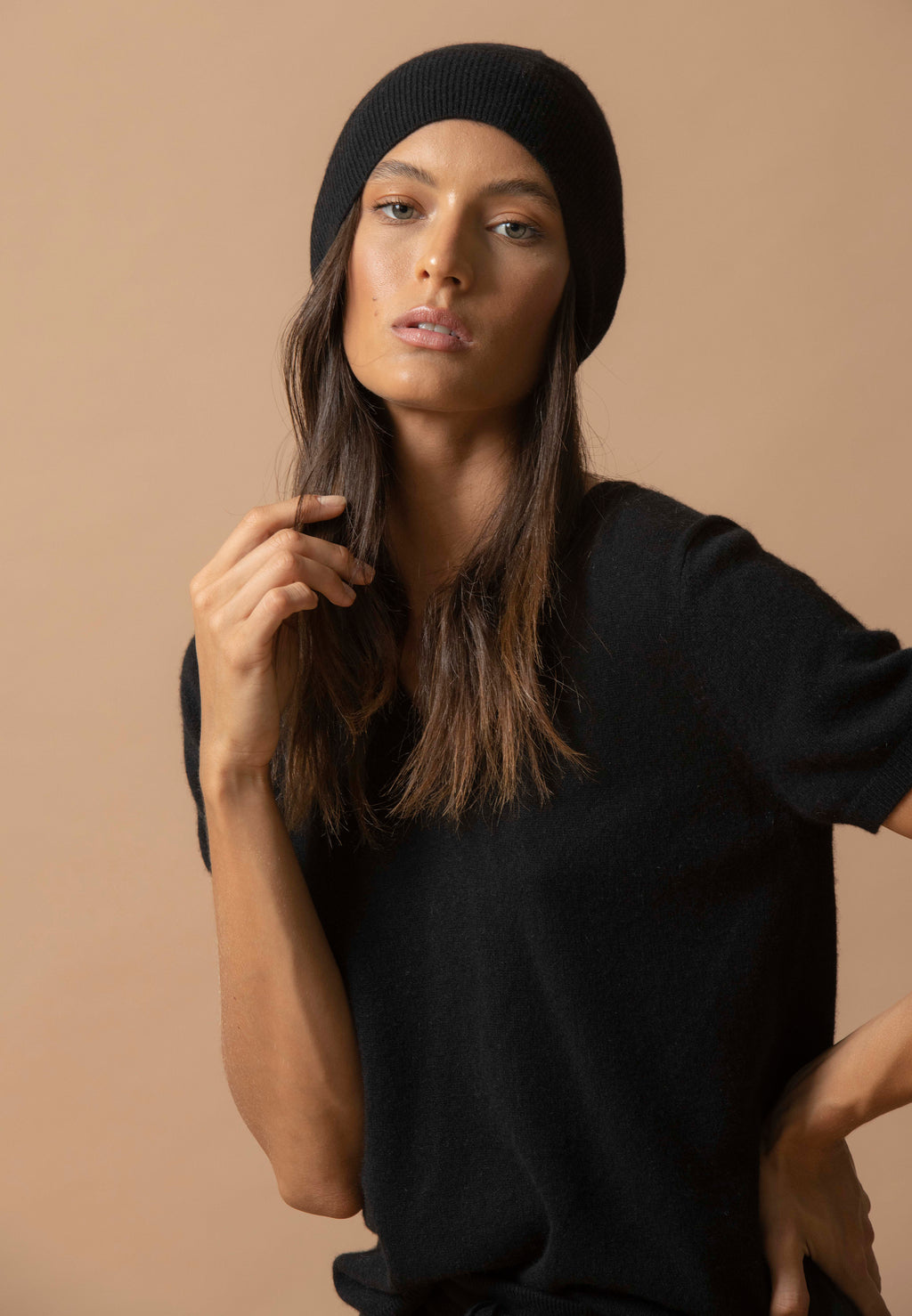 T-Shirt Col V Efimia - Noir