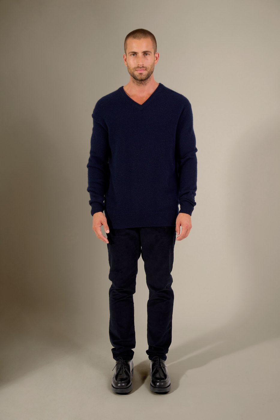 Enzo 4-Ply V-Neck Jumper - Navy