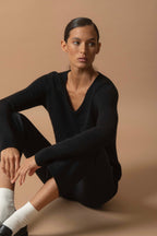 4 Thread V-Neck Sweater - Gaby - Black
