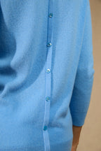 Trui Met Ronde Hals En Knoopjes Op De Rug Vanessa - Babyblauw