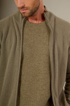 Strickjacke mit Stehkragen und Reißverschluss Cody – Armeegrün