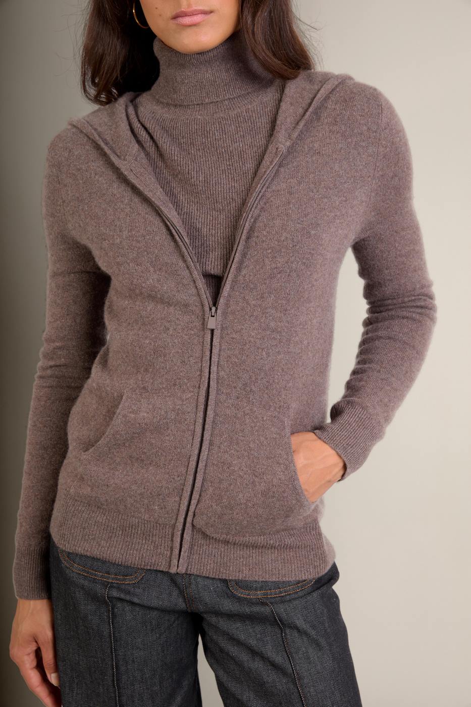 Kapuzen-Strickjacke mit Reißverschluss Emma – Taupe Meliert