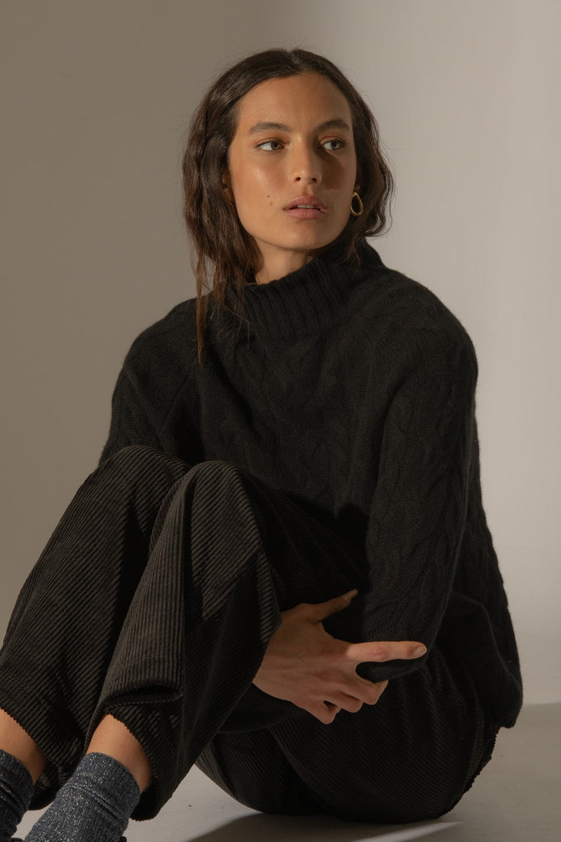 Jersey 6 Hilos Cuello Alto - Mairead - Negro