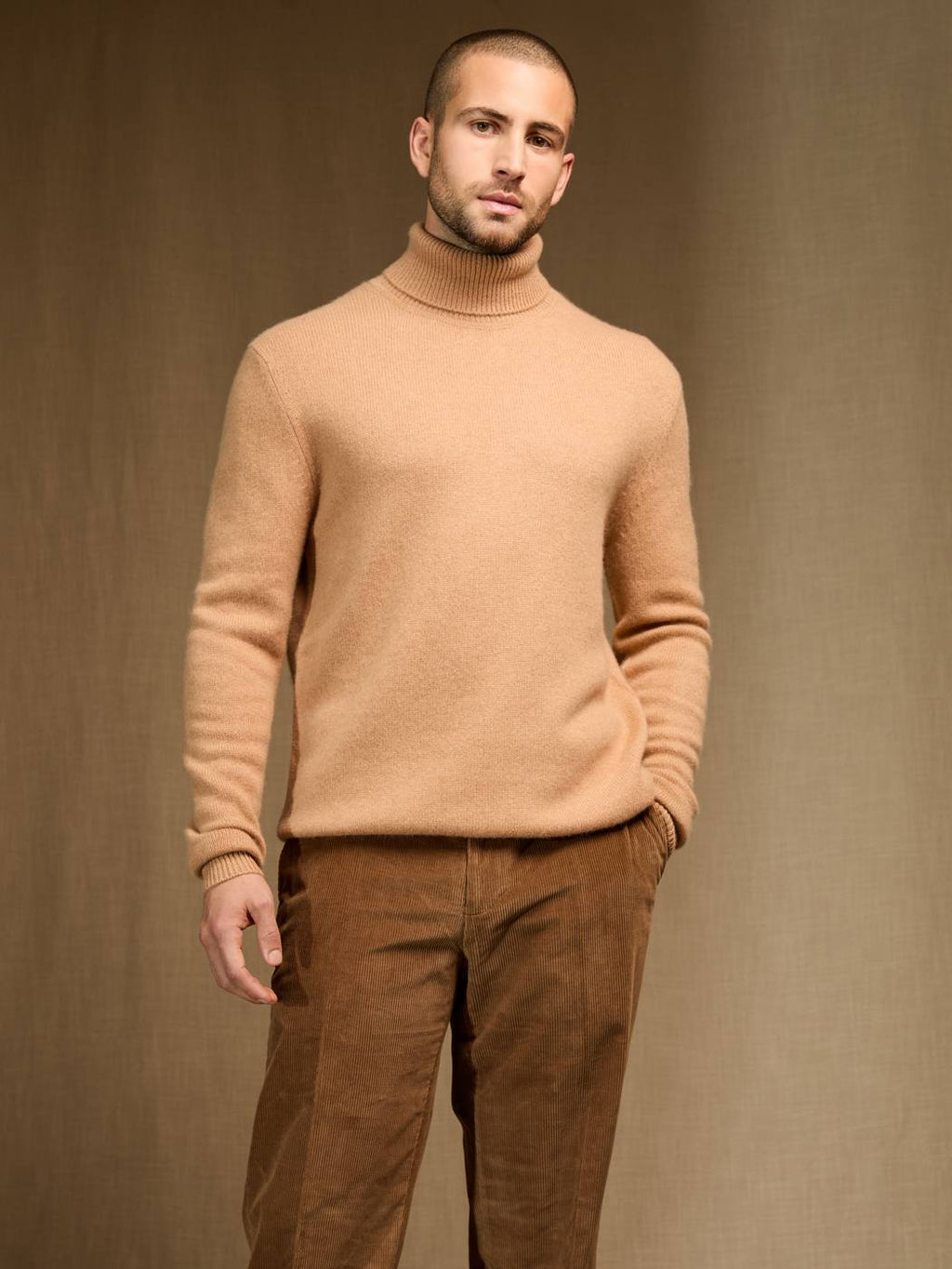 Sweter z golfem Trevor - Sahara