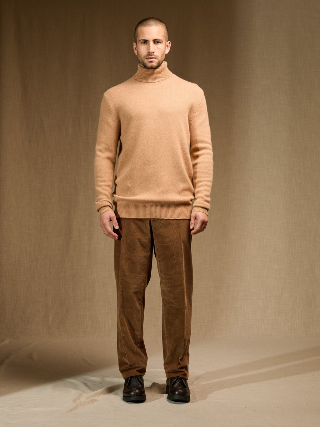 Sweter z golfem Trevor - Sahara