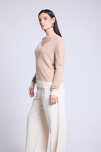 V-Ringad Ribbstickad Tröja Färg Perla - Beige Gräddvit - Dam - 100% Kashmir