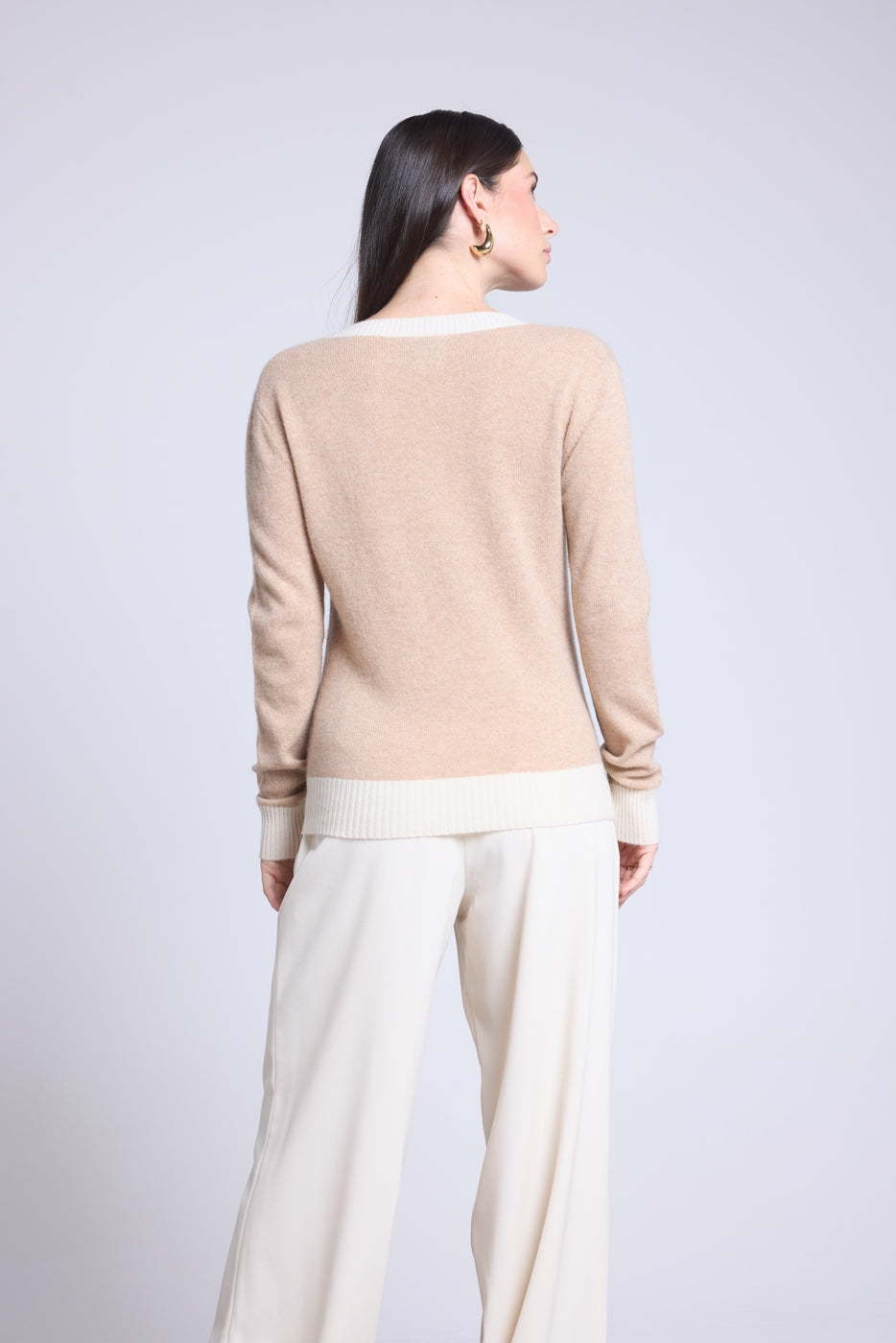 V-Ringad Ribbstickad Tröja Färg Perla - Beige Gräddvit - Dam - 100% Kashmir