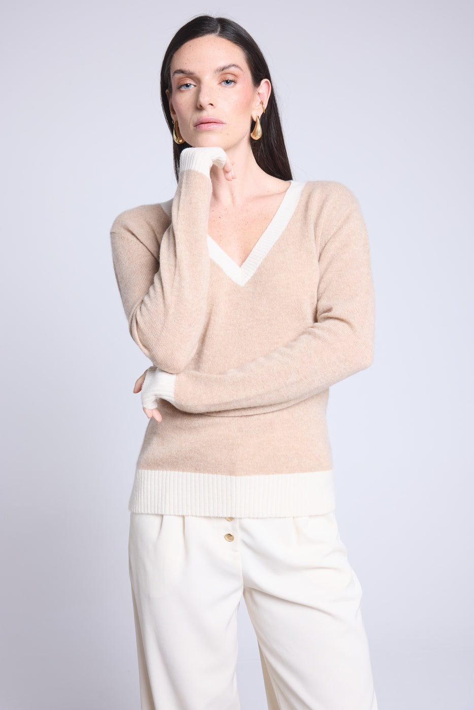 V-Ringad Ribbstickad Tröja Färg Perla - Beige Gräddvit - Dam - 100% Kashmir