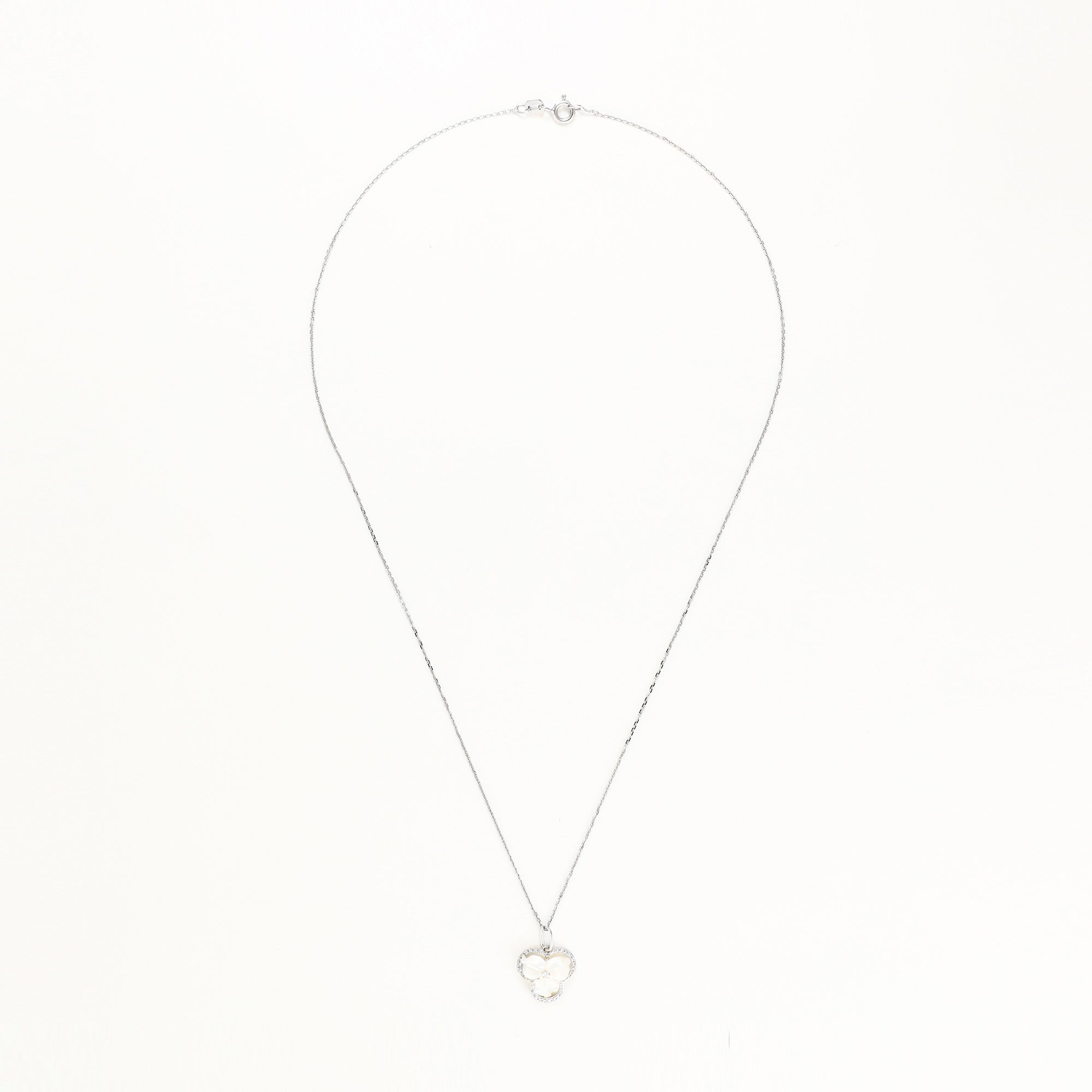 Pendentif "Fleur Nacrée" Diamants 0,09/31 & Nacre