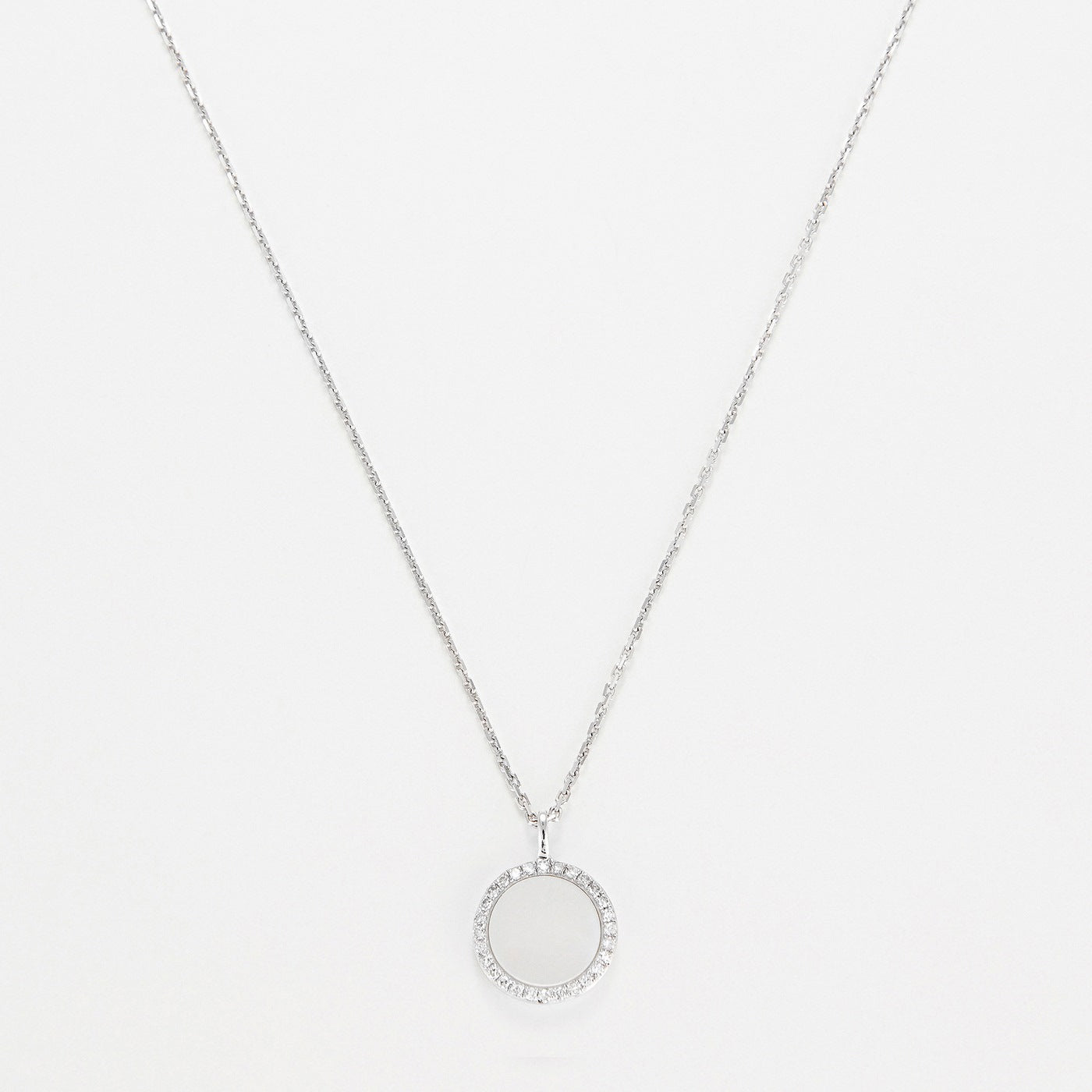 "Round Mother-of-Pearl" Pendant D0.08/28 &amp; Mother-of-Pearl - 375/1000 White Gold