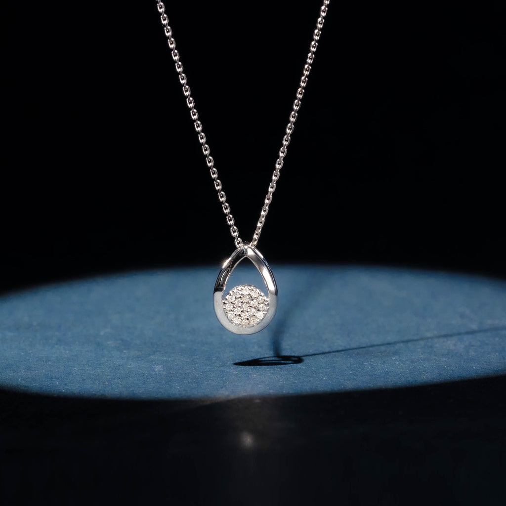 Colgante "Gota Suntuosa" D: 0.06Ct/19 - Oro blanco 375/1000
