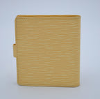 Cartera Louis Vuitton Compacta En Piel Epi Amarillo Pastel