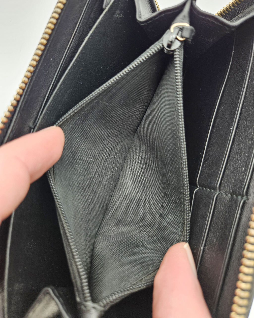 Gucci Long Zippy Wallet in Black Guccissima Leather