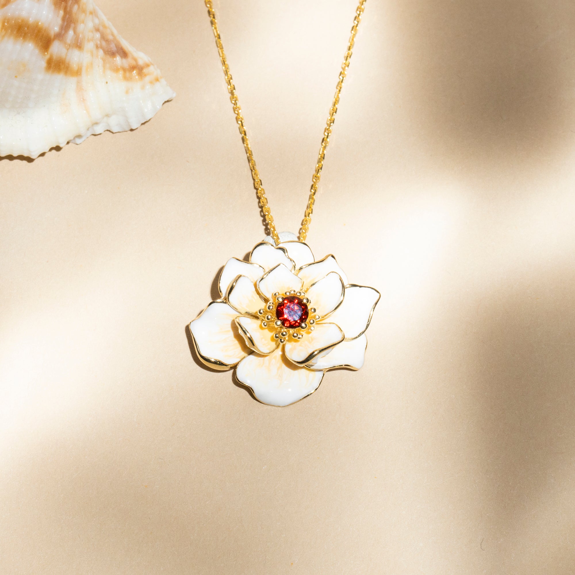 Pendentif  "Fleur Flamboyante"
