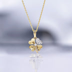 Pendentif "Dites-Le Avec Une Fleur" Diamants 0,05/7 - Or Jaune 375/1000