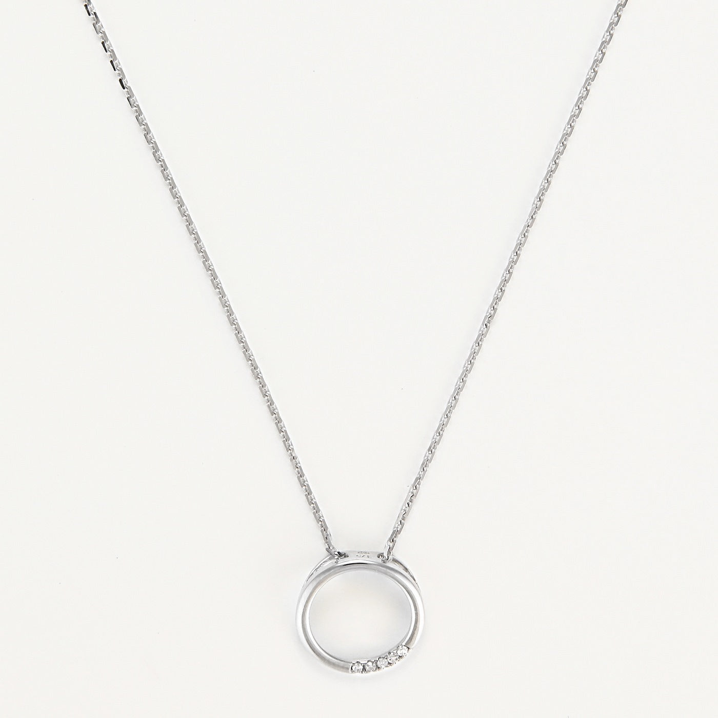 Pendentif "Cercle" Diamants 0,02/5 - Or Blanc 375/1000