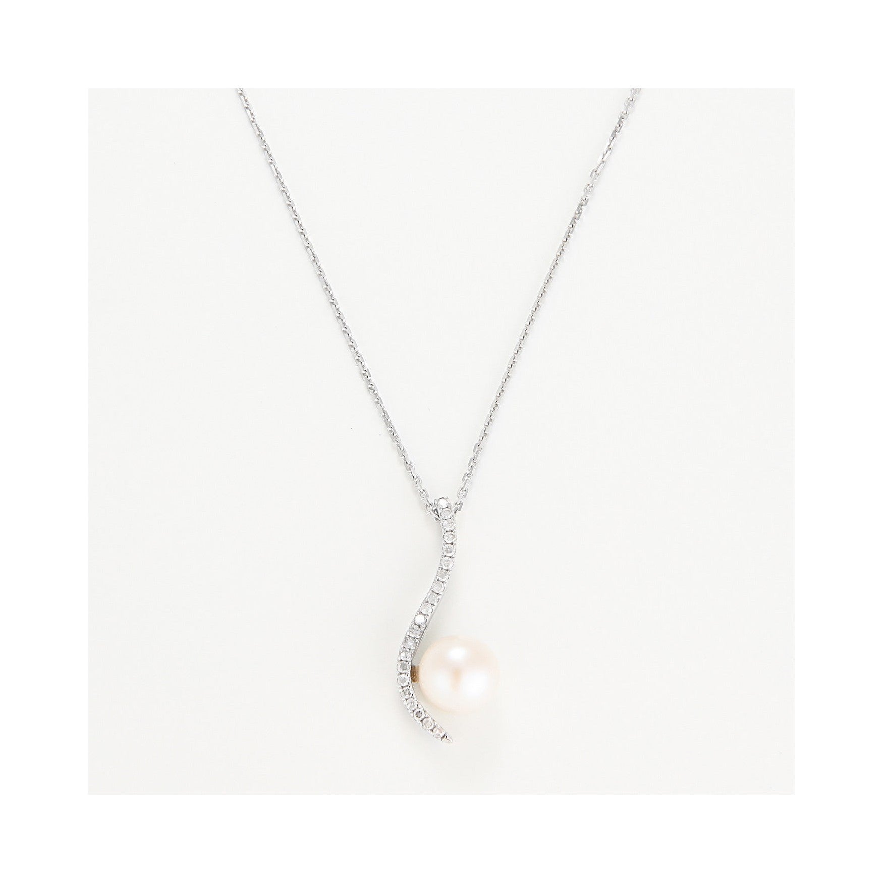 Pendentif "Vague Sublime" P 7Mm Et Diamants 0,12/21 - Or Blanc 375/1000