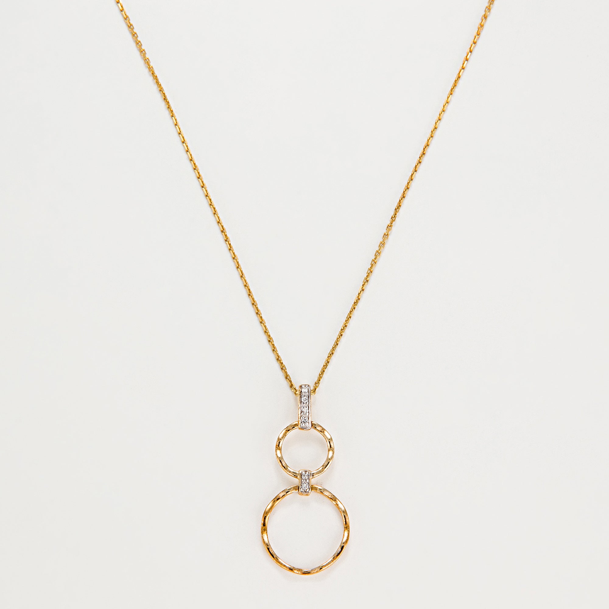 Colgante de Diamantes "Círculos de Oro" 0.02/6 - Oro amarillo