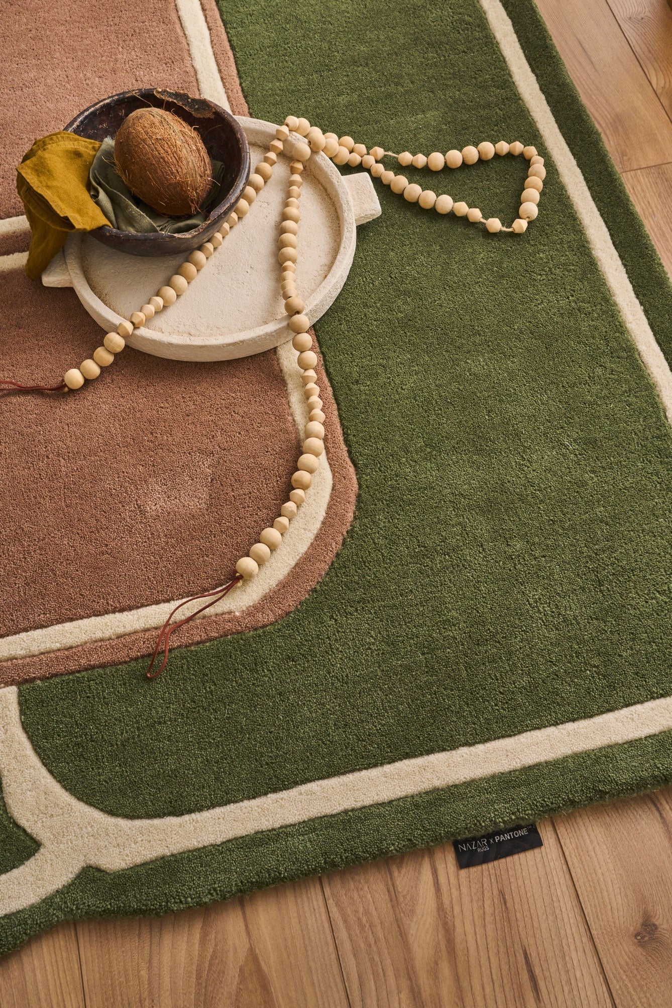 White Cedar – Green and brown wool rug White Cedar