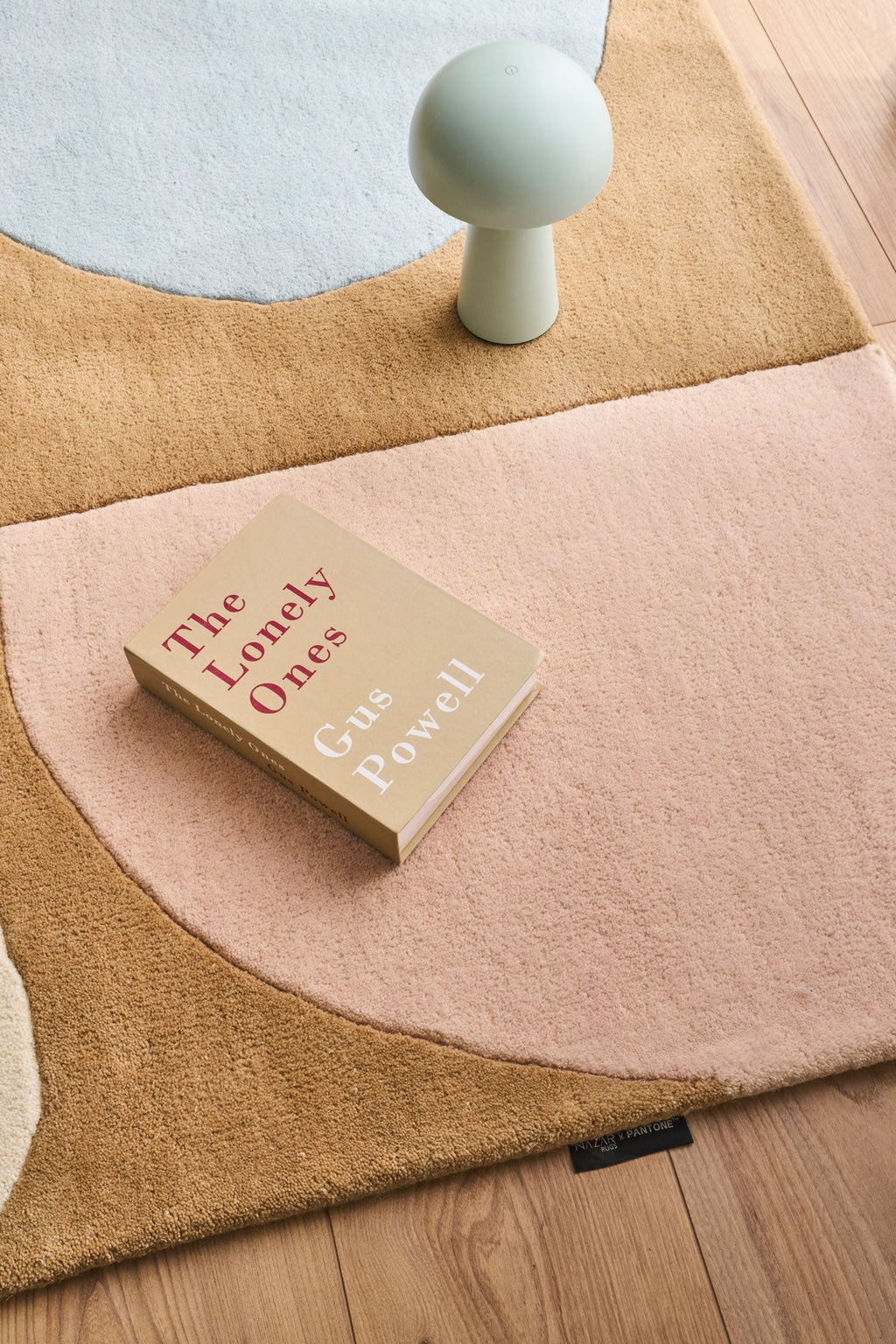 Soft Rayon – Designer wool rug in pastel colors Soft Rayon