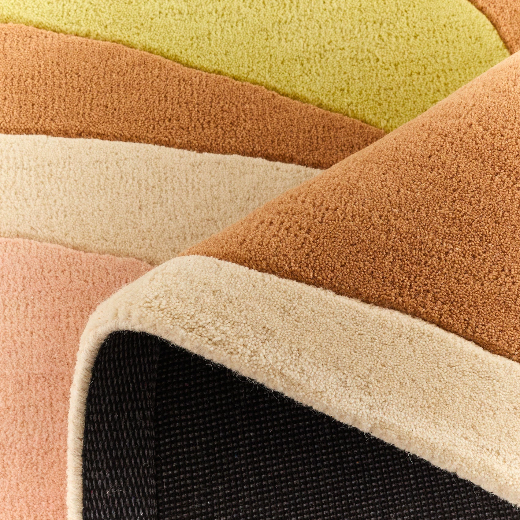 Soft Rayon – Designer wool rug in pastel colors Soft Rayon