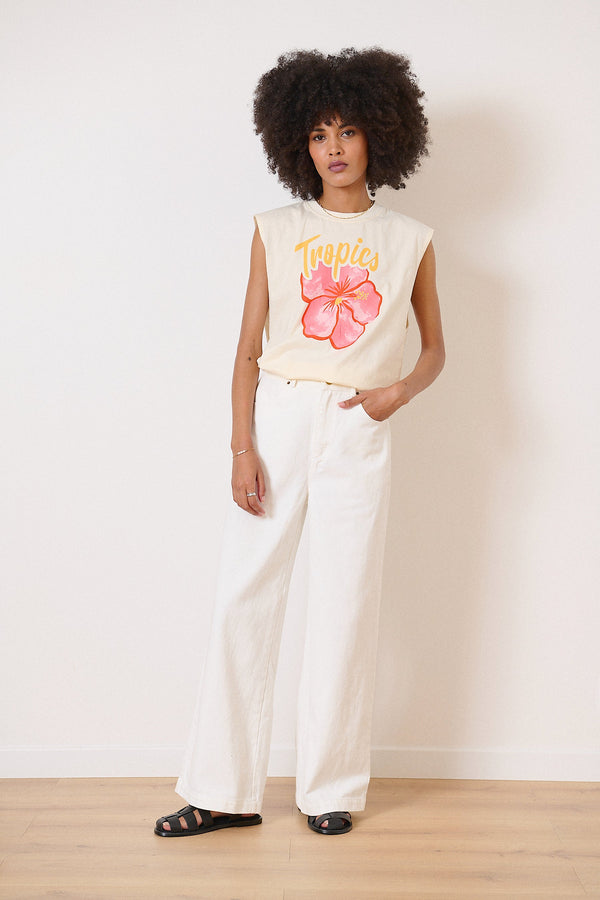 White straight cut pants with clean finishes and careful details Garance Paris