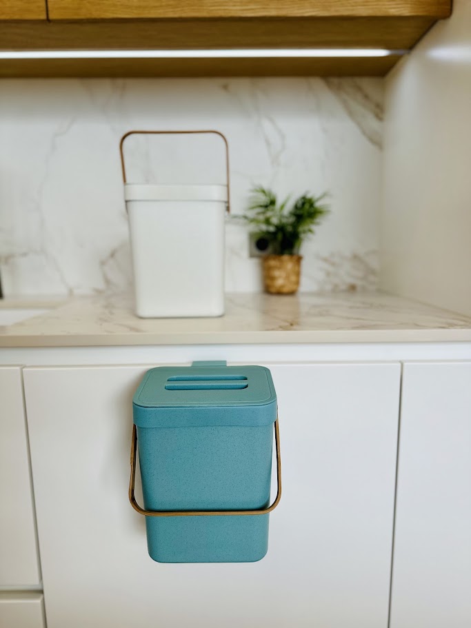 Boden - 5L Tabletop Compost Bin - Recycled Plastic - Blue