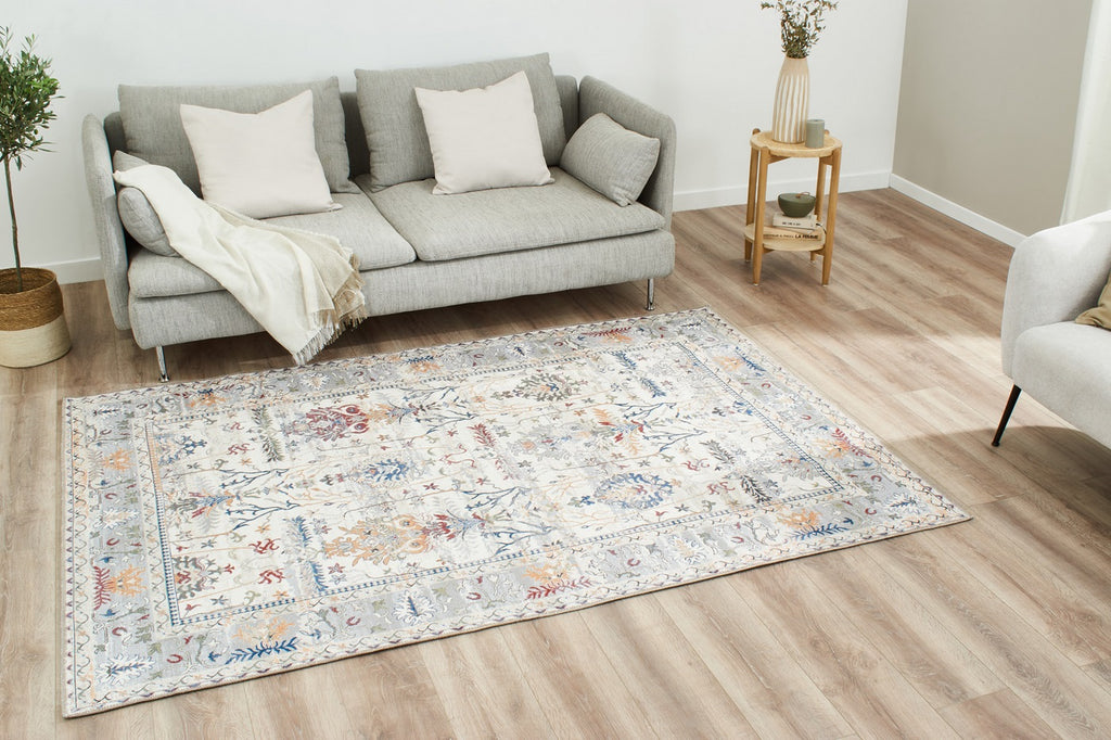 Radom 18 Rug - Cream