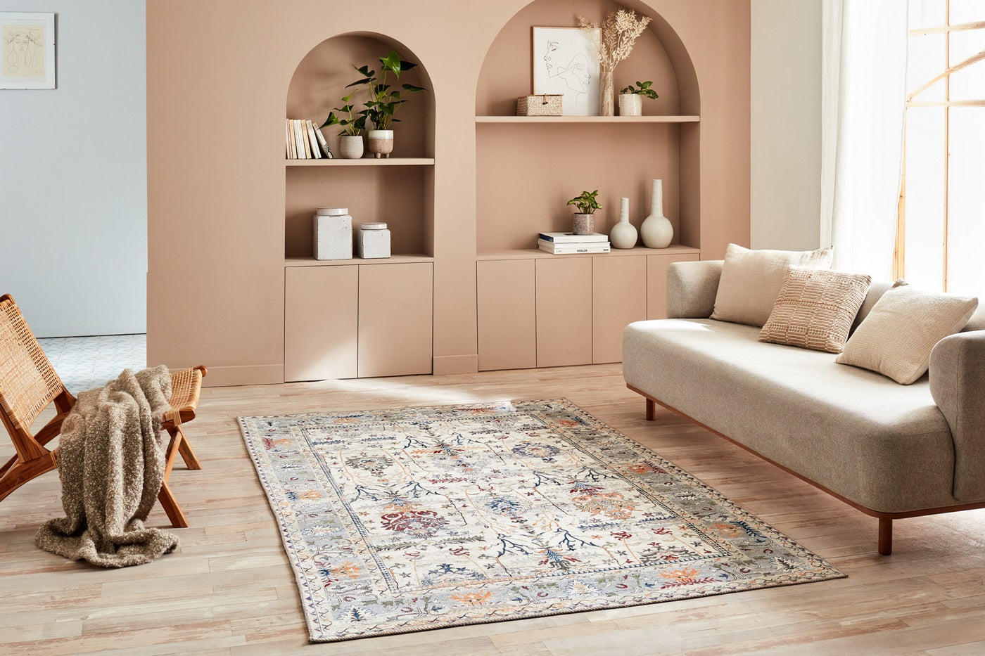 Radom 18 Rug - Cream