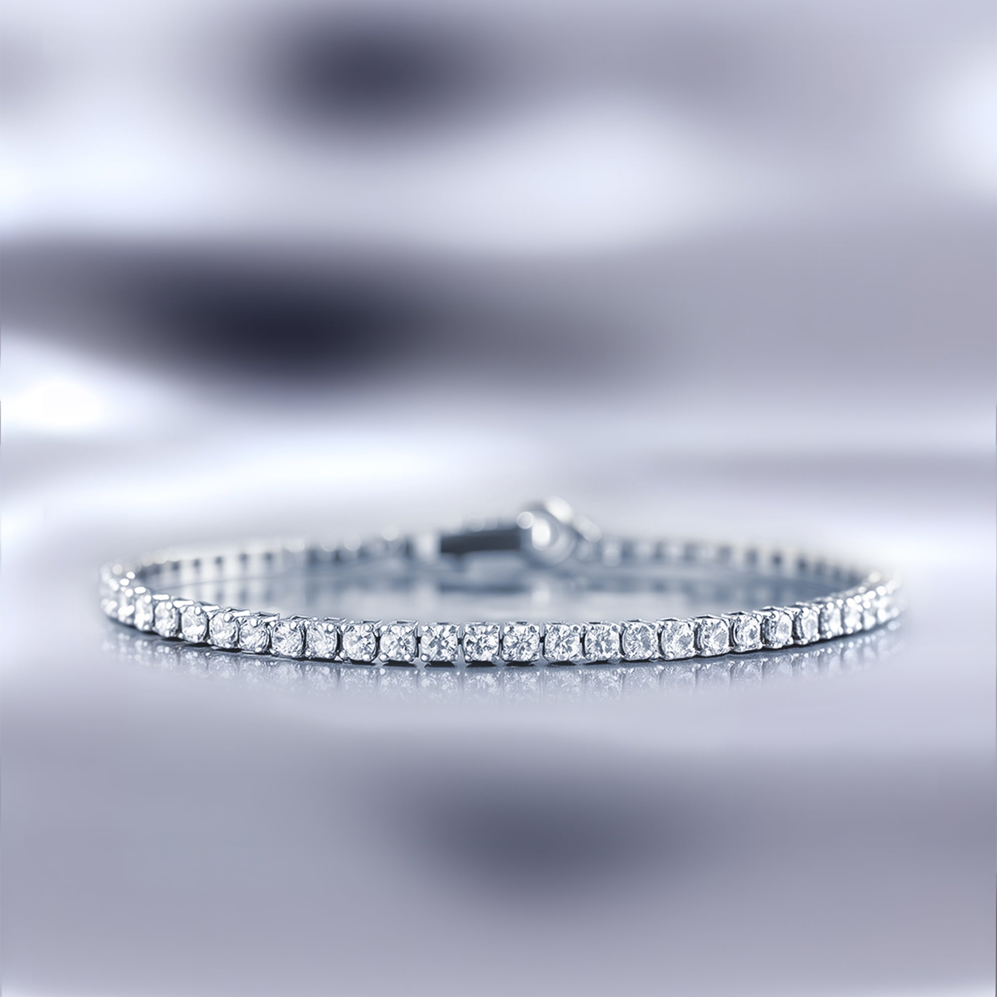 Bracelet"Sublime Rivière" Or Blanc 375/1000 D1,040/86