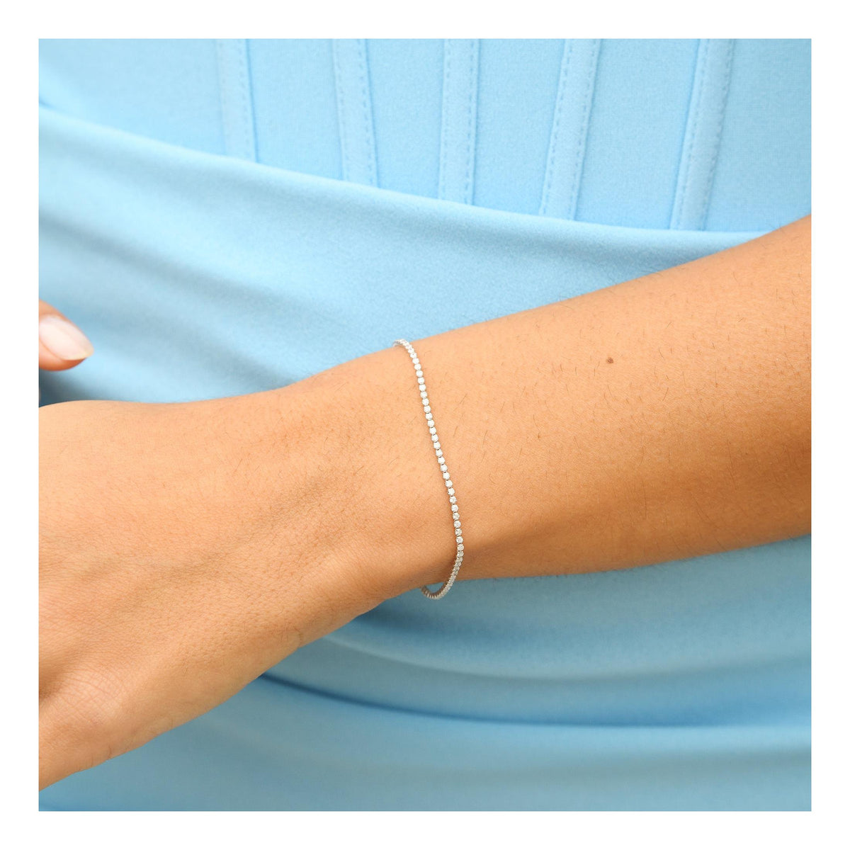 Bracelet"Sublime Rivière" Or Blanc 375/1000 D1,040/86