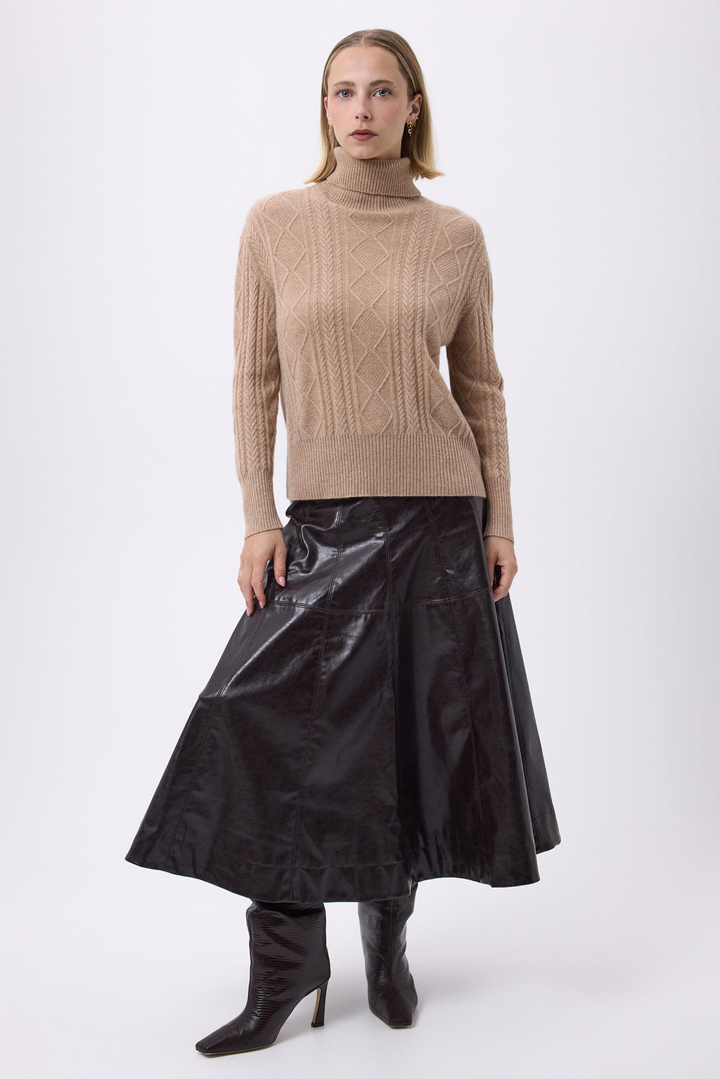 Oversize-Rollkragenpullover mit Zopfmuster Reza - Cremeweiß - Damen