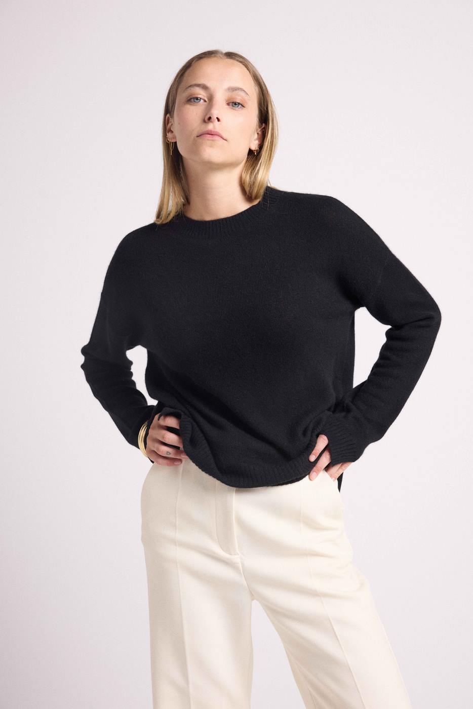 Romy Oversized Crew Neck Jumper - Black - Women