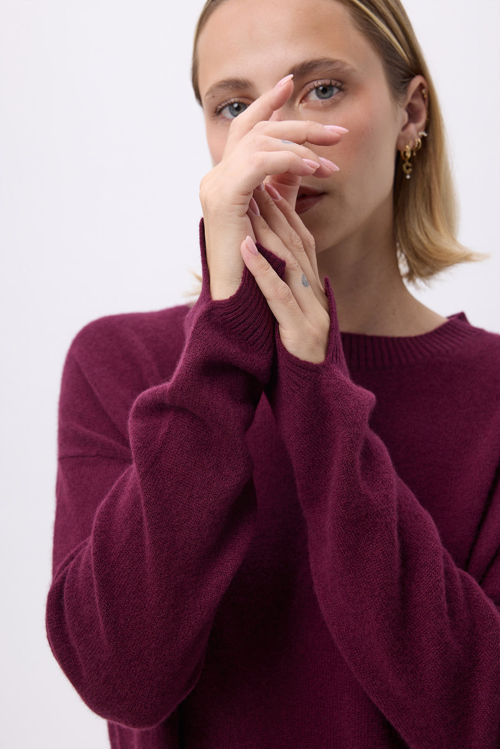 Oversizowy sweter z okrągłym dekoltem Romy - Bordowy - Damski