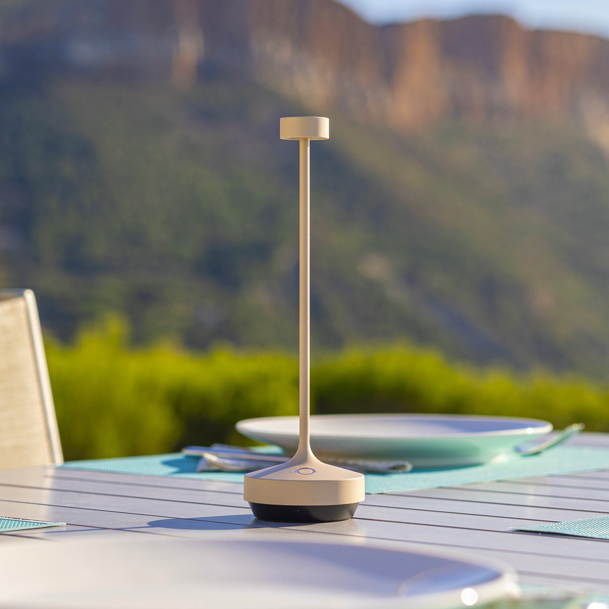 Ruby - Lampe De Table Sans Fil - Acier - Beige