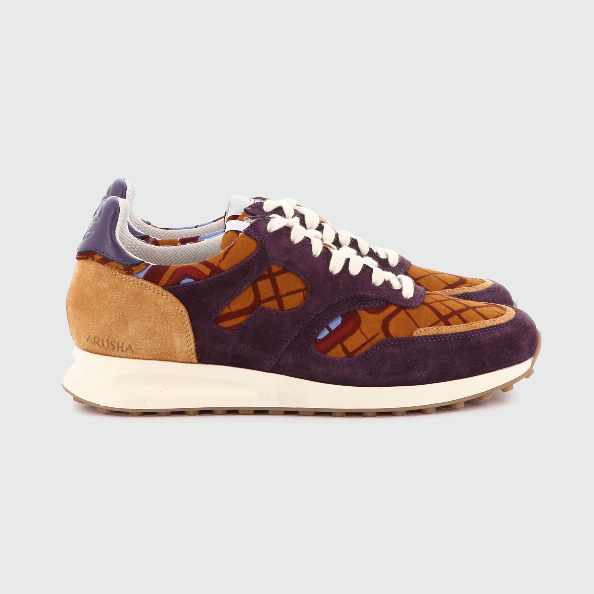 Arusha Sapelli Trainers