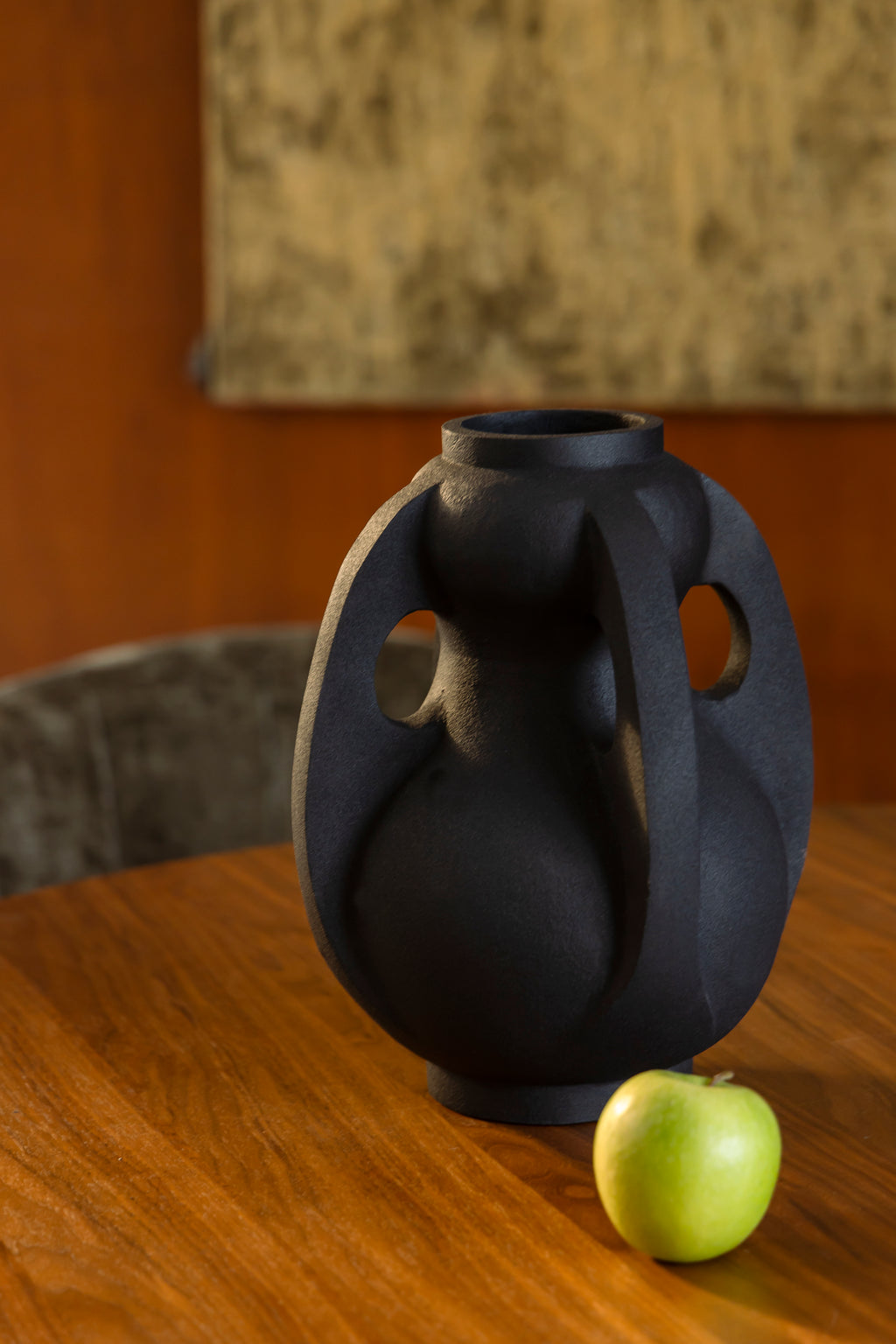 Thiago L - Vase - Aluminum - Black