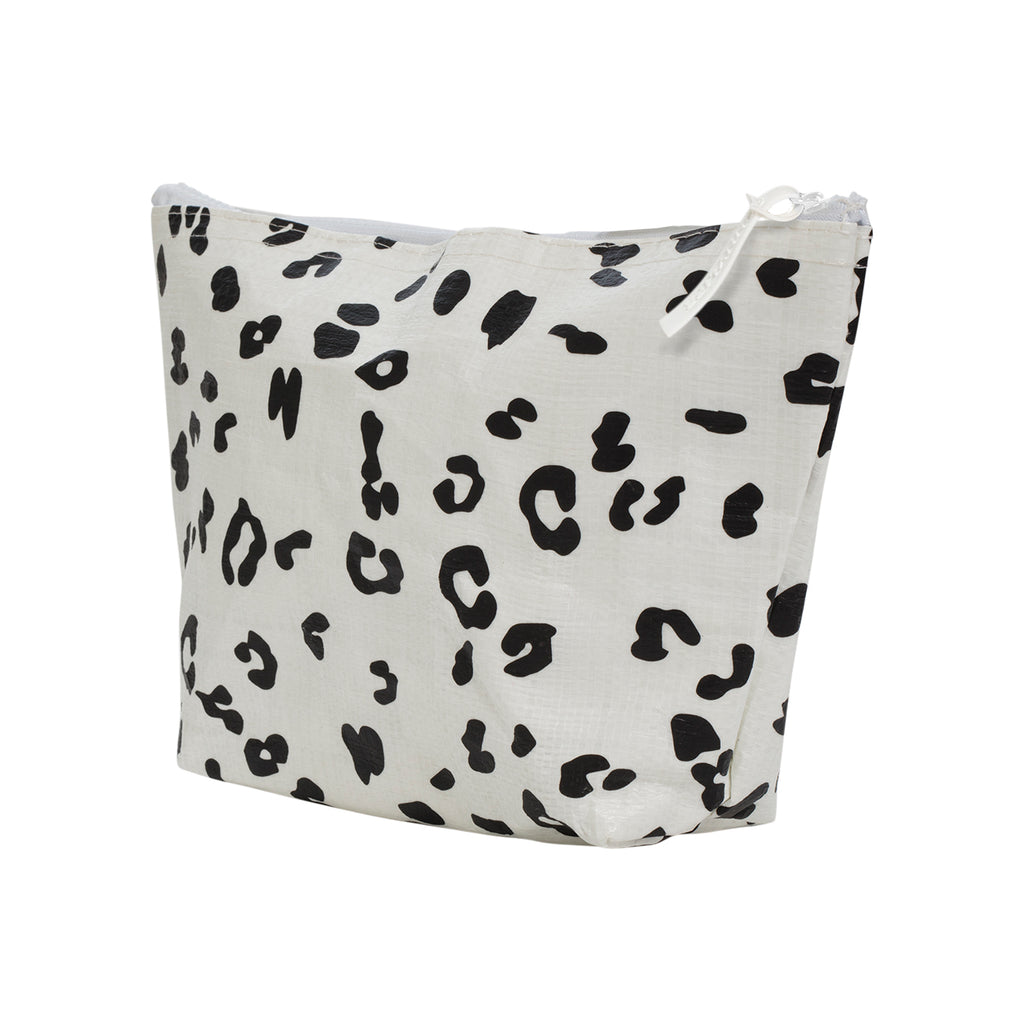 Call Of The Wild Eco Light Beach Pouch - White