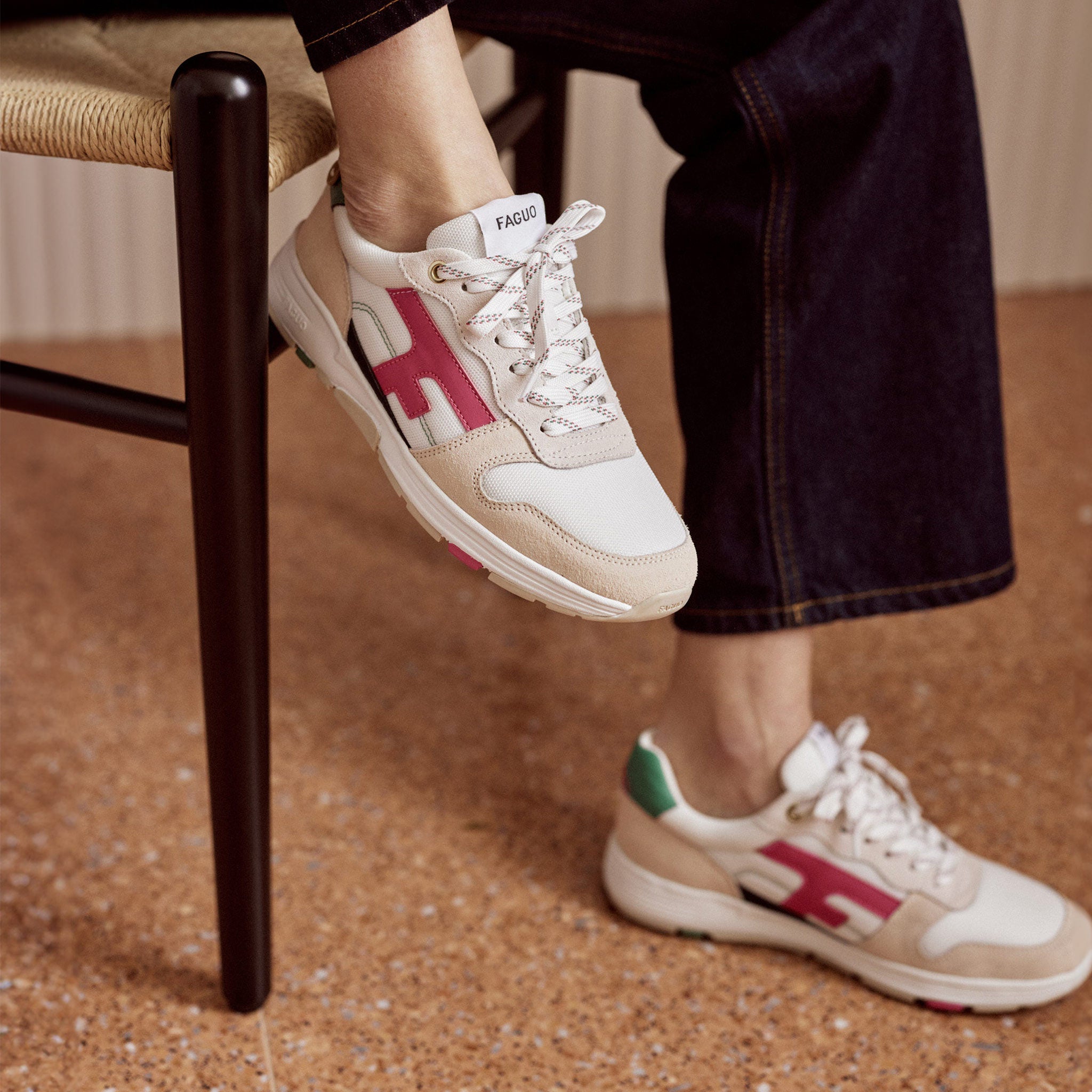 Running Blancas, Verdes & Rosas Olive - Mujer