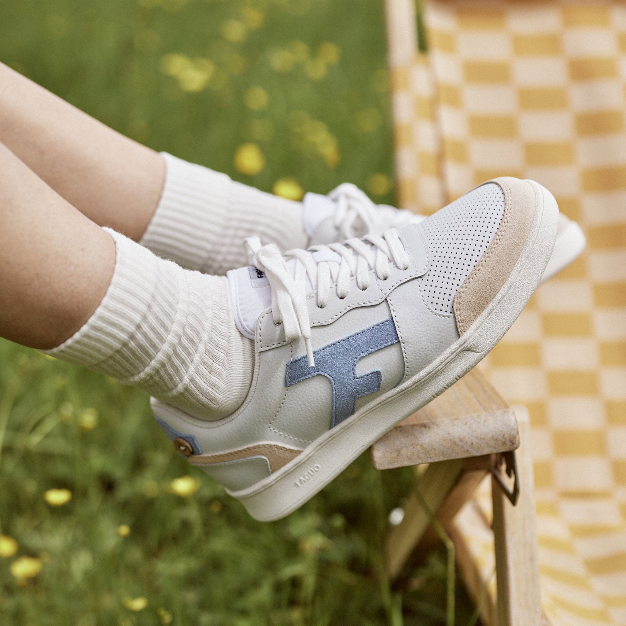 Zapatillas Bajas Blancas, Beige & Azules Hazel - Mixto