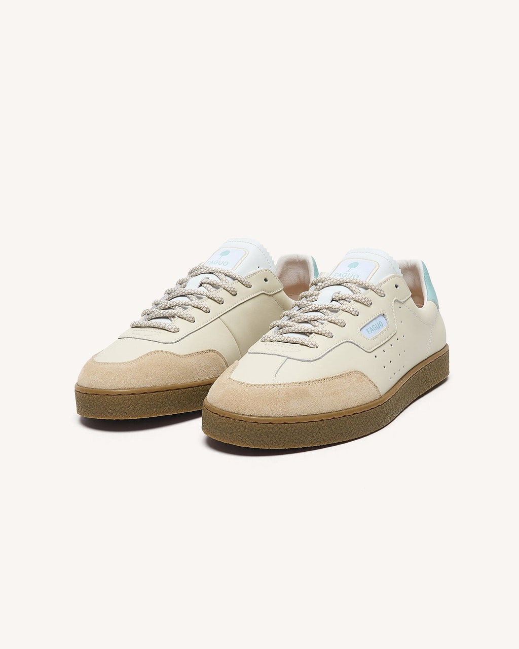 Skórzane sneakersy écru i niebieskie