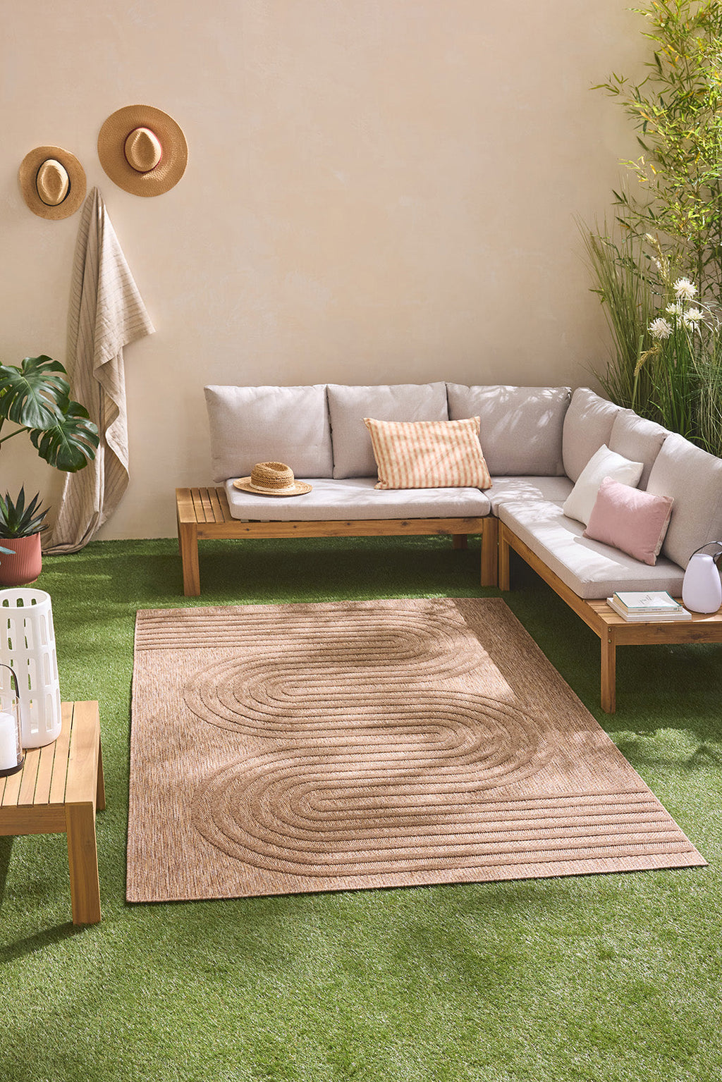 Indoor and outdoor rug with wave patterns SANTORINI Beige: SAN987BEI Nazar rugs