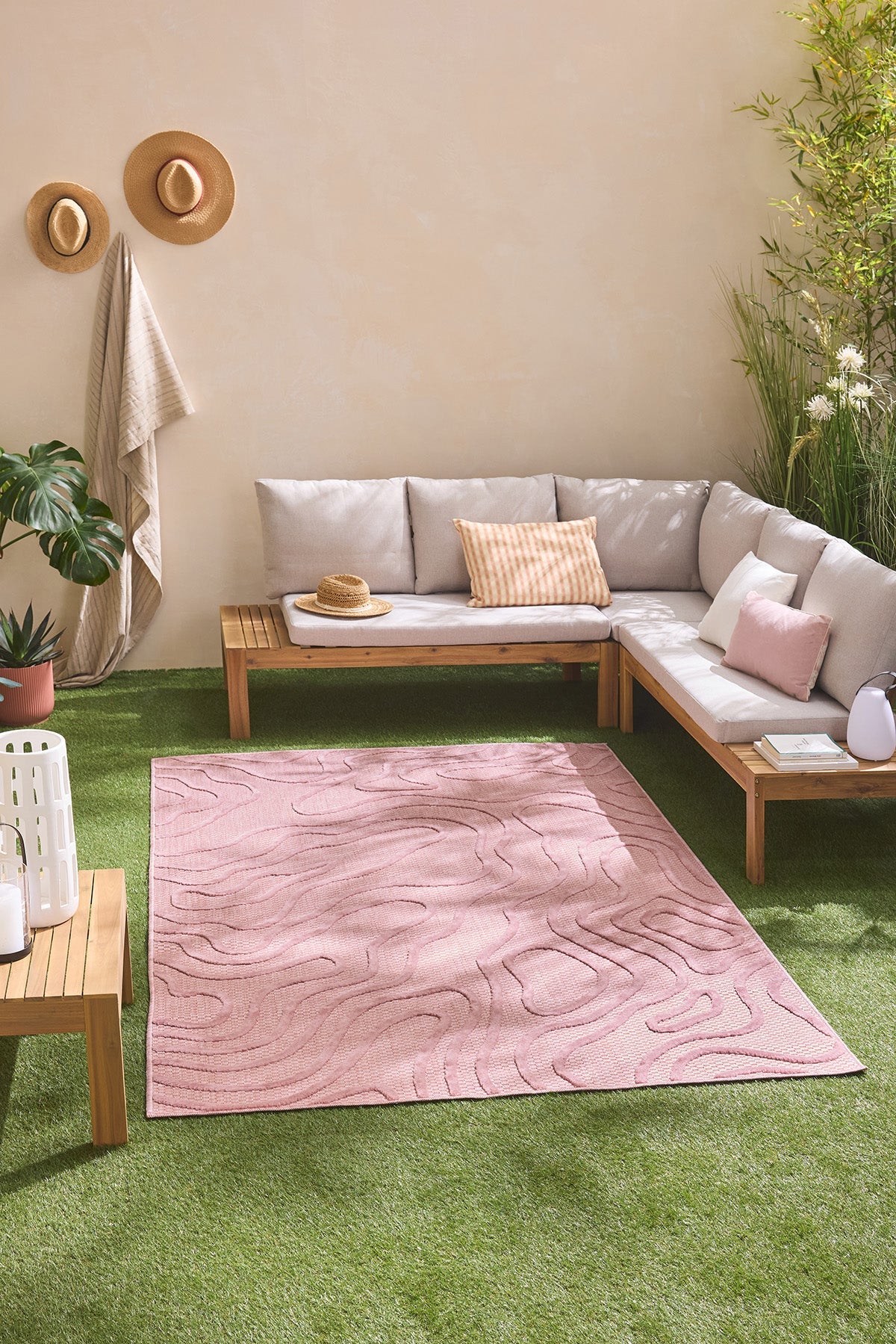 Alfombra interior y exterior con estampado abstracto Santorini Rose: SAN988ROS Alfombras Nazar