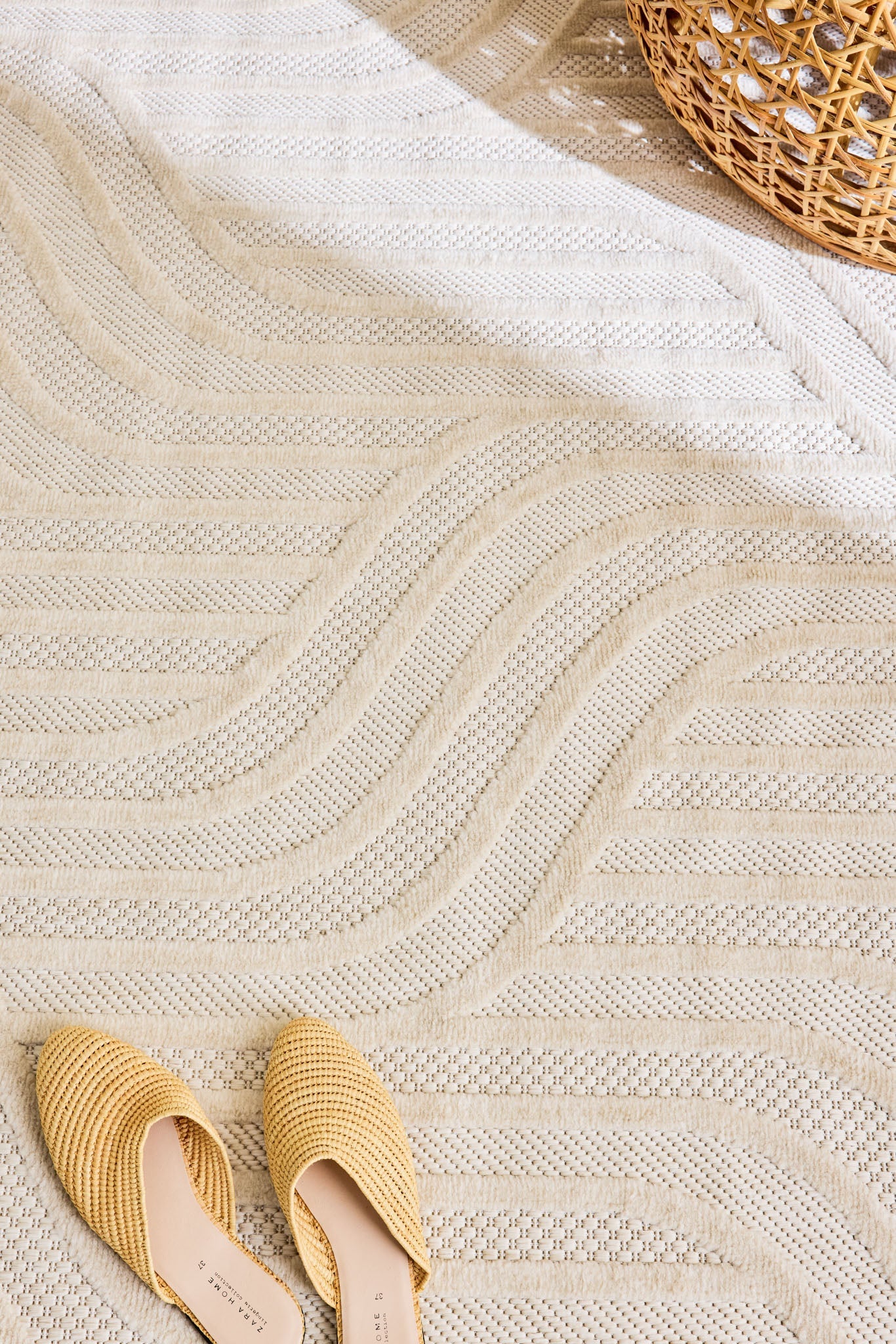 Alfombra gráfica blanca: SAN989BLA Alfombras Nazar