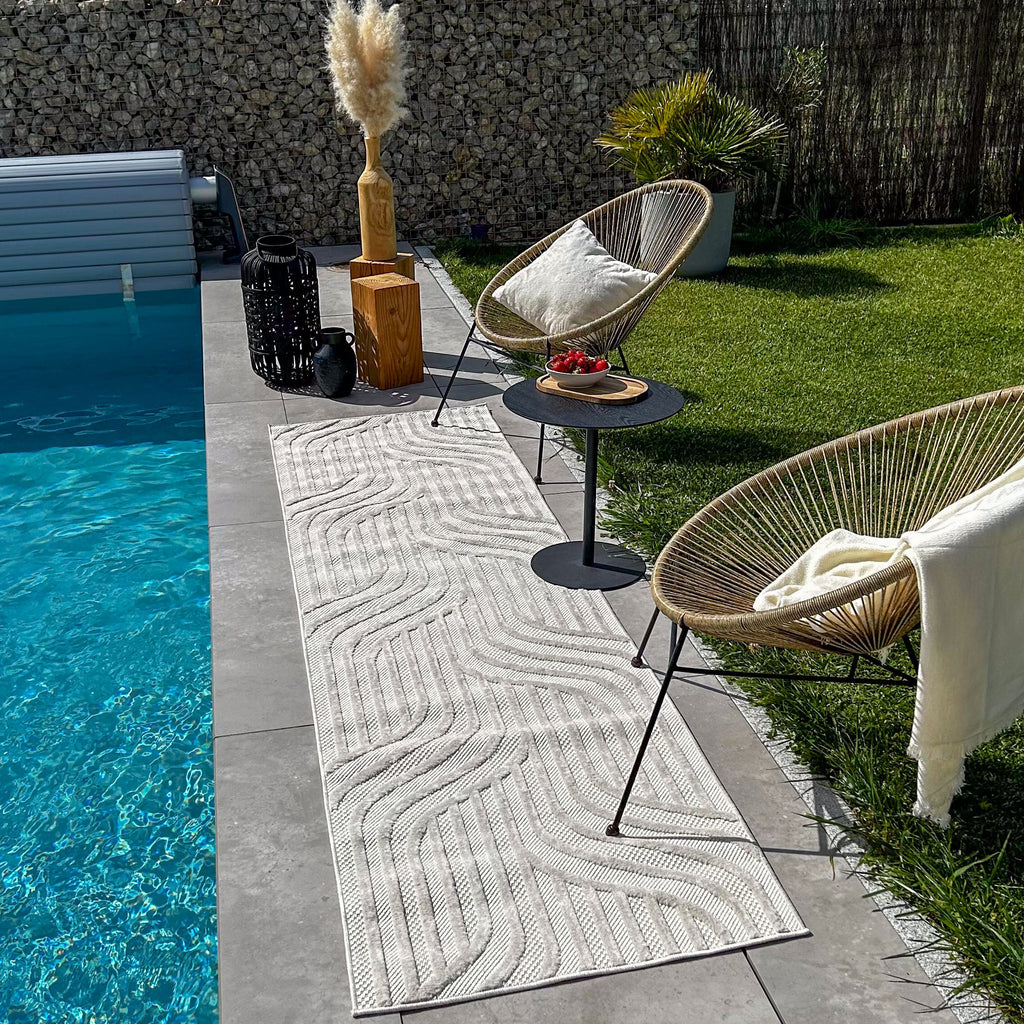 Alfombra Santorini White con motivos gráficos para interior y exterior: SAN989BLA Alfombras Nazar