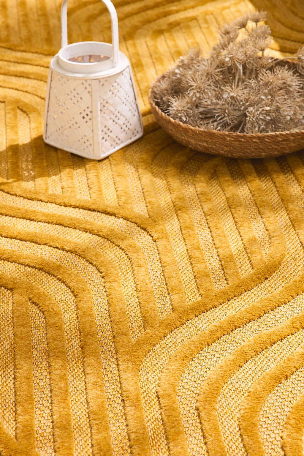 Alfombra con estampado gráfico para interior y exterior Santorini Yellow: SAN989JAU Alfombras Nazar